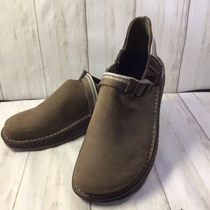 Chaco Toecoop Tan Suede SlipOn Sandal Womens Sz 11